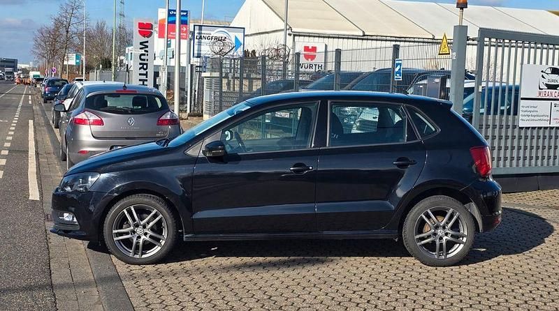Gebraucht VW Polo Trendline 75 PS (55 kW) 2016 Schwarz Limousine