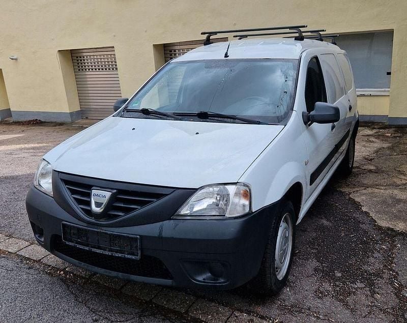 Gebraucht Dacia Logan 84 PS (61 kW) 2011 Weiß Van / Kleinbus