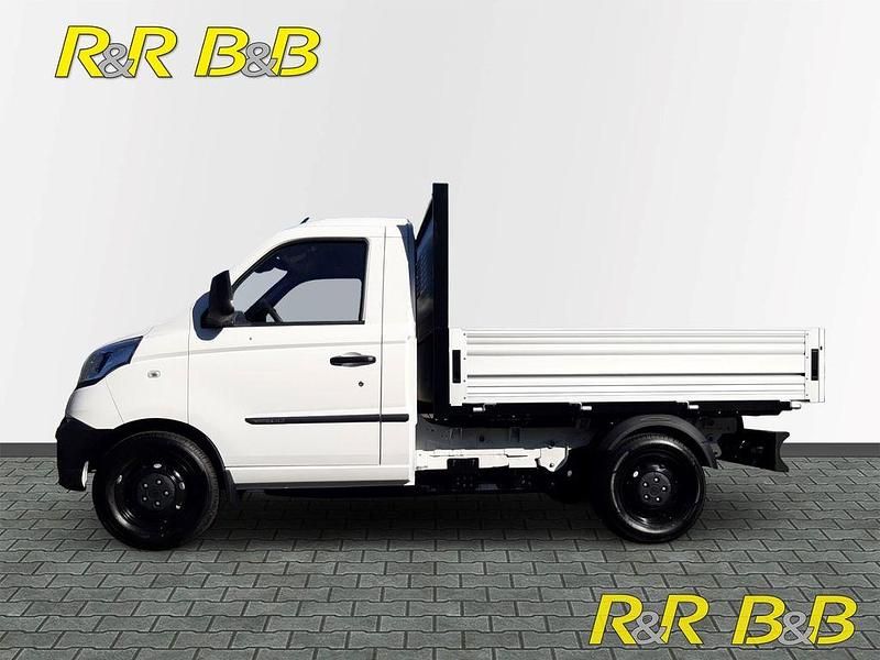 Neu Piaggio Porter 150 kW (204 PS) 2025 Weiss Kombi