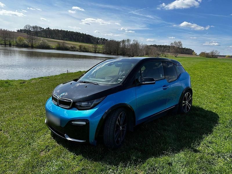 Second-hand BMW i3 Performance 135 kW (184 CP) 2017 Albastru Hatchback