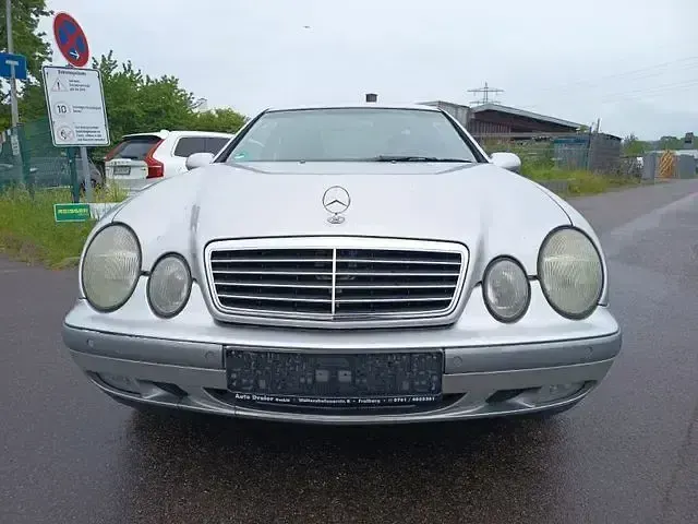 Gebraucht Mercedes CLK320 Elegance 218 PS (160 kW) 1998 Silber Coupé