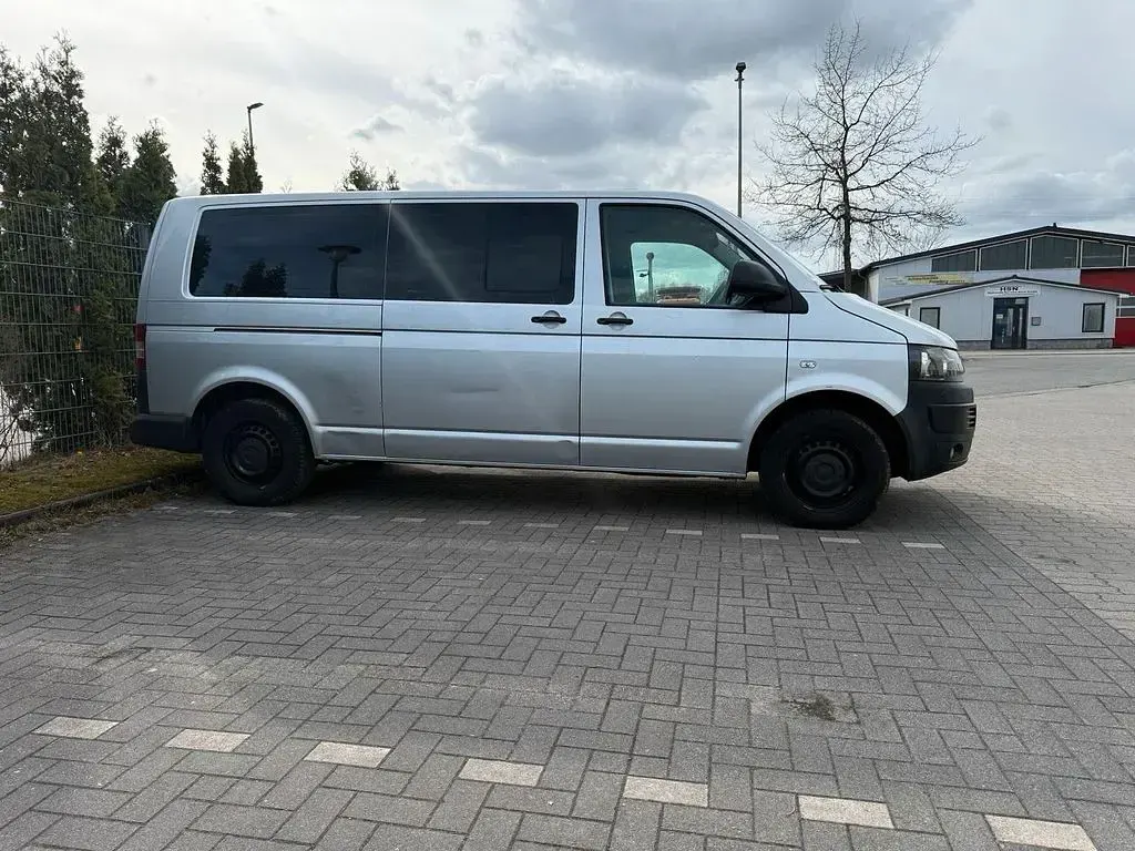Gebraucht VW Transporter 140 PS (102 kW) 2015 Silber Van