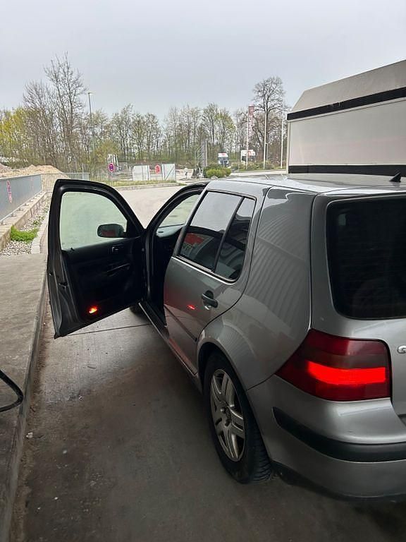 Gebraucht VW Golf IV 101 PS (74 kW) 2002 Grau Limousine