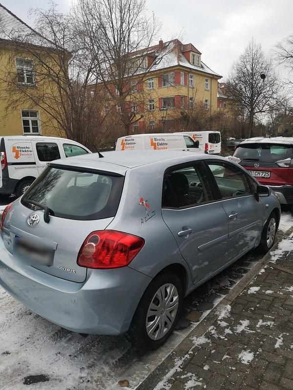 Silber Gebraucht 2007 Toyota Auris Limousine | 4.000 € (Guter Preis) - Bild 1/2