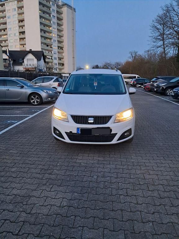 Gebraucht Seat Alhambra Style 150 PS (110 kW) 2013 Weiß Van / Kleinbus