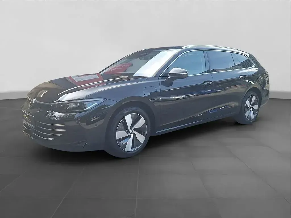 Gebraucht VW Passat Elegance 272 PS (200 kW) 2025 Schwarz Kombi
