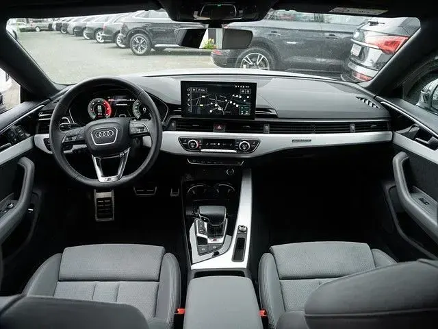 Gebraucht Audi S5 Sportback Ambiente 341 PS (250 kW) 2022 Silber Kleinwagen