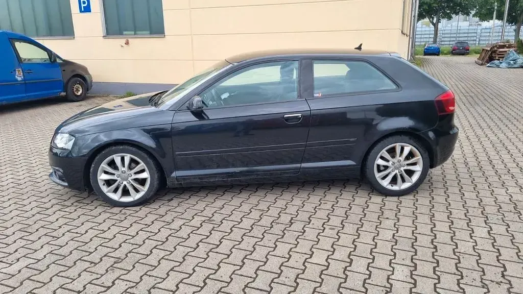 Gebraucht Audi A3 Ambition 140 PS (102 kW) 2012 Schwarz Kleinwagen