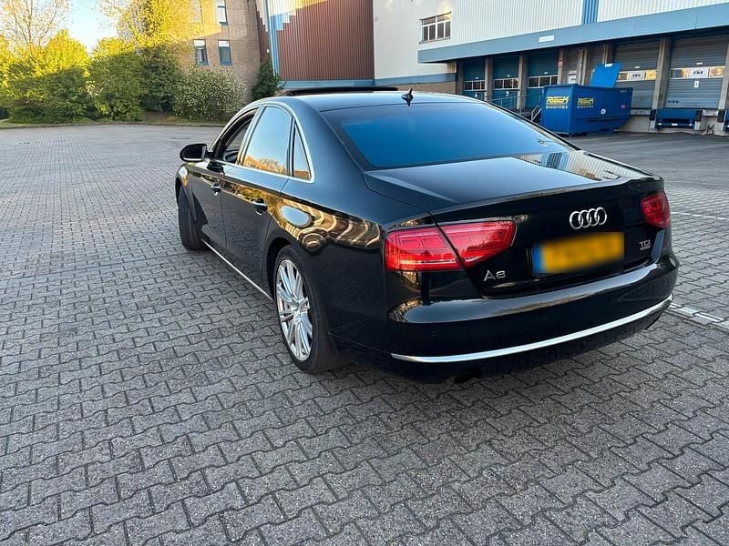 Second-hand Audi A8 351 CP (258 kW) 2011 Negru Berlinǎ