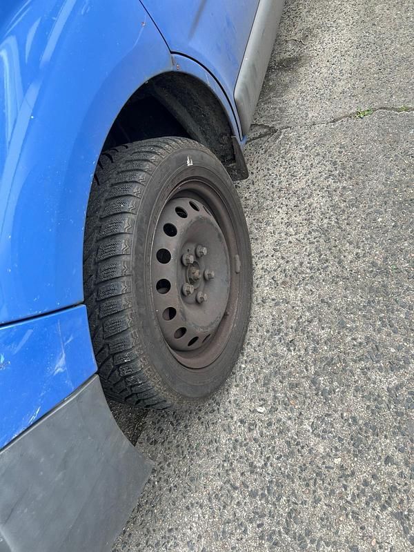 Blau Gebraucht 2011 Renault Traffic Van / Kleinbus | 3.800 € - Bild 1/4