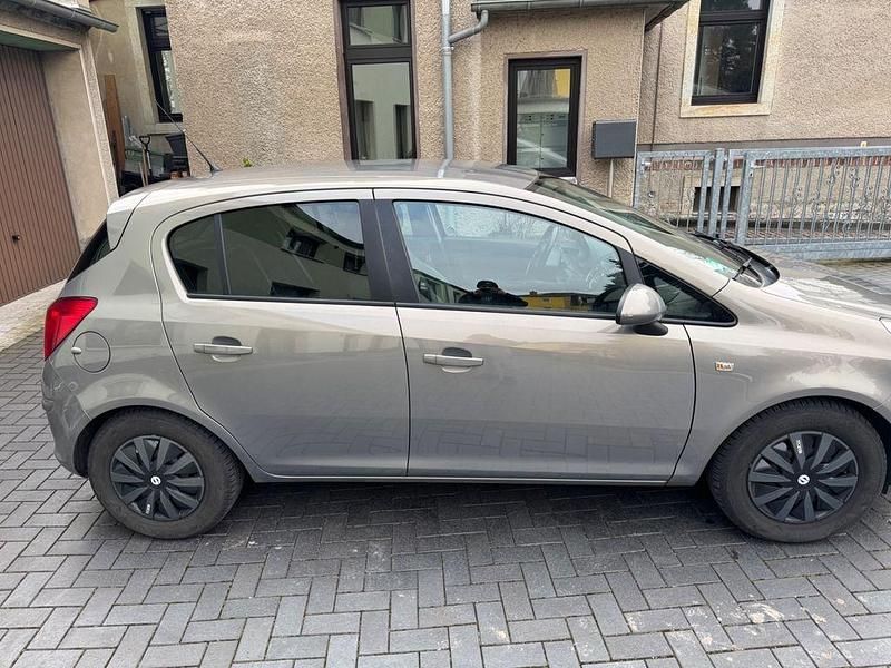 Gebraucht Opel Corsa Selection 69 PS (50 kW) 2011 Grau Kleinwagen