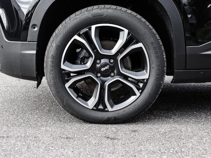 Gebraucht Jeep Avenger EV Summit 114 kW (156 PS) 2023 Solid black clear coat SUV