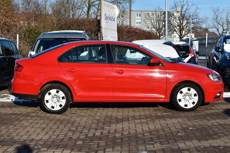 Gebraucht Seat Toledo Reference 86 PS (63 kW) 2013 Rot Limousine