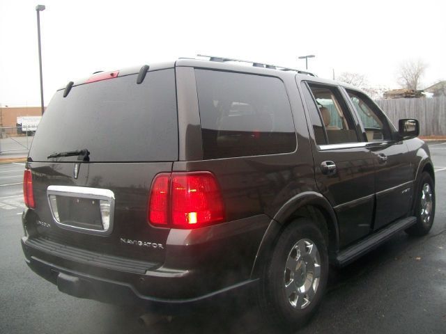 Gebraucht Lincoln Navigator 305 PS (224 kW) 2008 Grau SUV