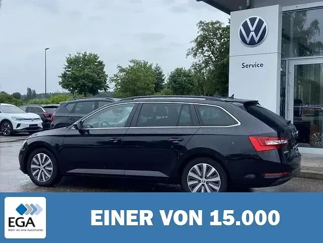 Gebraucht Skoda Superb 218 PS (160 kW) 2023 Schwarz metallic Kombi