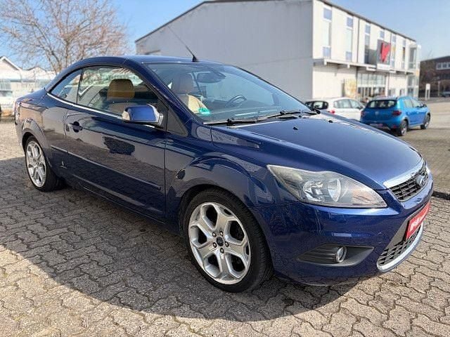 Gebraucht Ford Focus Cabriolet Titanium 145 PS (106 kW) 2009 Blau Cabrio