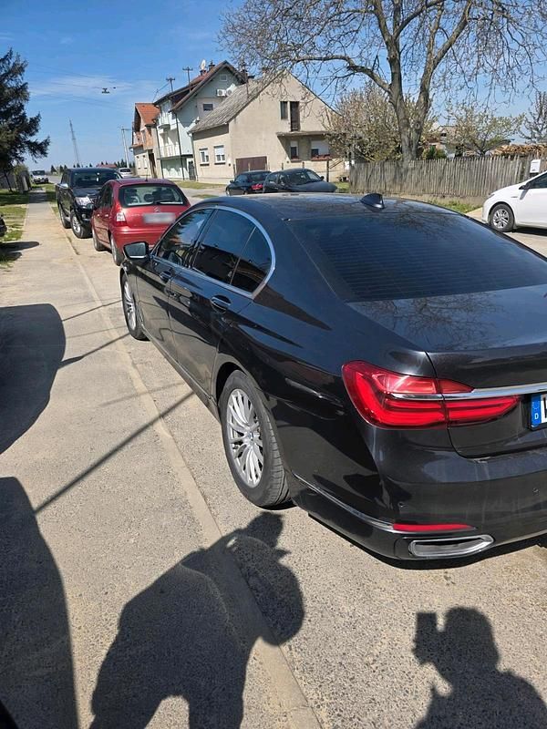 Usata BMW 730 200 CV (147 kW) 2016 Nero Berlina