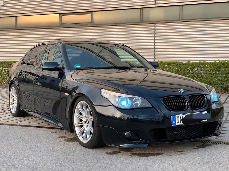 Schwarz Gebraucht 2005 BMW 523 M Sport Limousine | 7.690 € (Etwas zu teuer) - Bild 1/4