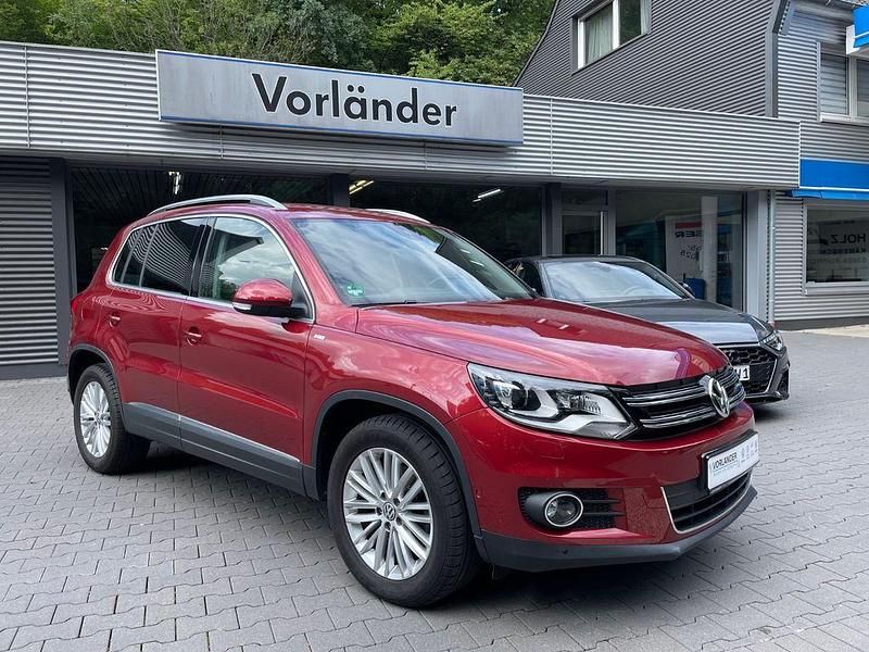 Rot Gebraucht 2014 VW Tiguan Cup SUV | 16.990 € (Fairer Preis) - Bild 1/4