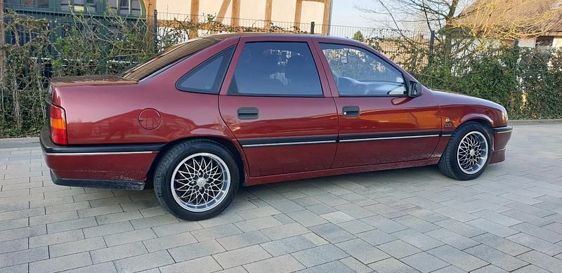 Gebraucht Opel Vectra 115 PS (84 kW) 1993 Rot Limousine