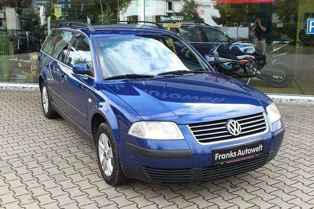 Gebraucht VW Passat Basis 116 PS (85 kW) 2001 Blau Kombi