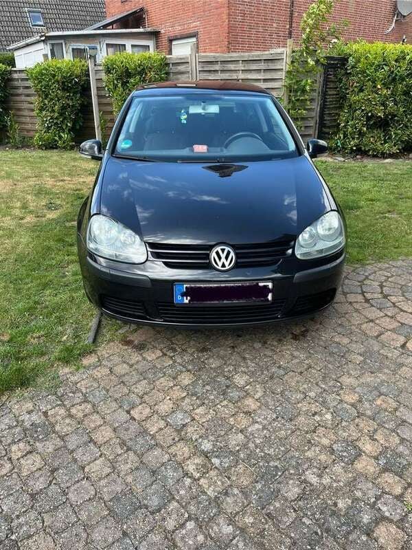 Schwarz Gebraucht 2004 VW Golf IV Trendline Kleinwagen | 1.700 € (Fairer Preis) - Bild 1/4