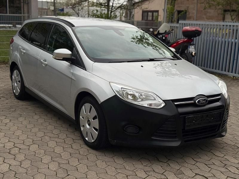 Second-hand Ford Focus 116 CP (85 kW) 2013 Argintiu Break