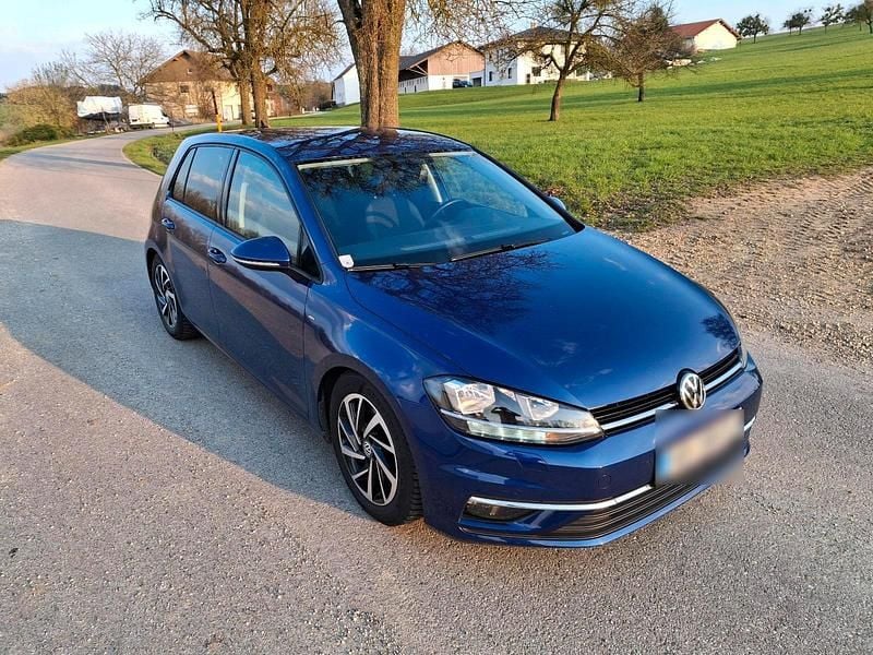 Gebraucht VW Golf VII Join 116 PS (85 kW) 2018 Blau Kleinwagen
