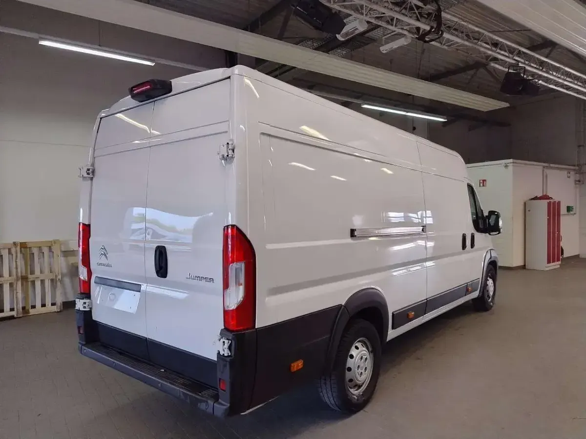 Gebraucht Citroën Jumper 165 PS (121 kW) 2024 Weiß Van / Kleinbus