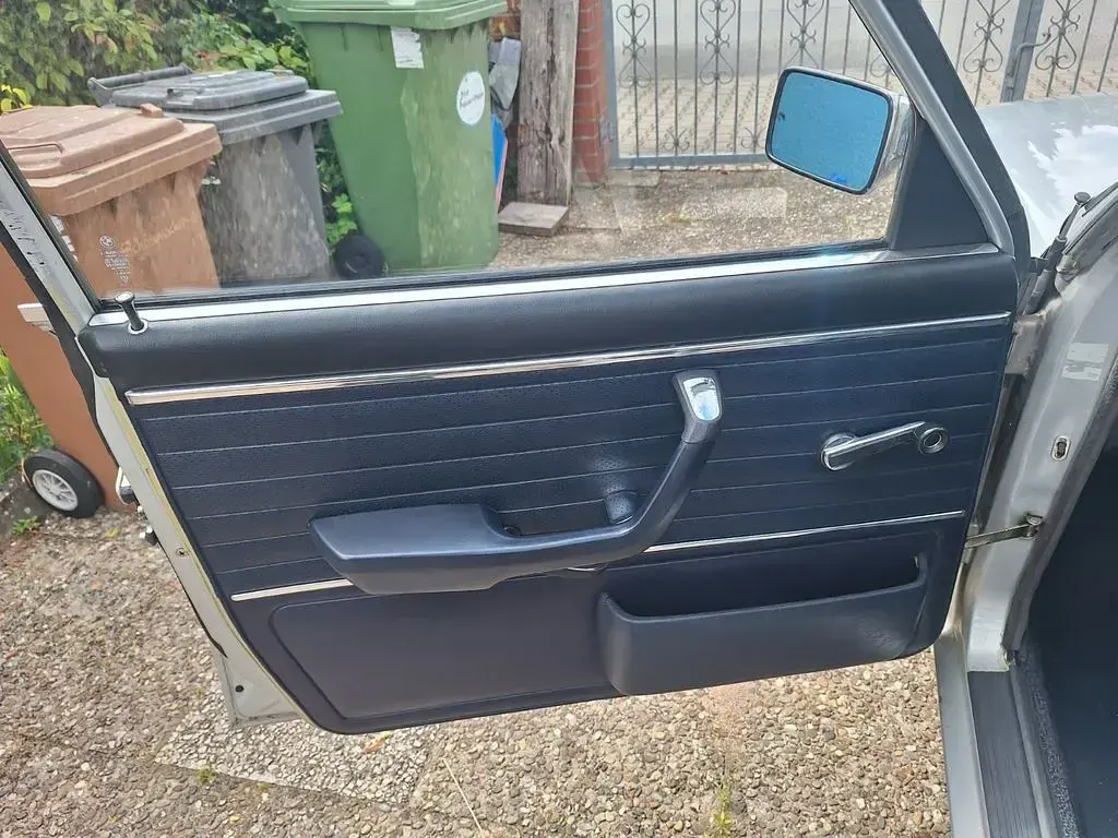 Gebraucht BMW 518 90 PS (66 kW) 1977 Silber Limousine