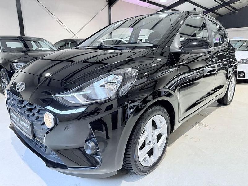 Schwarz Gebraucht 2022 Hyundai i10 Trend Kleinwagen | 11.700 € (Fairer Preis) - Bild 1/4