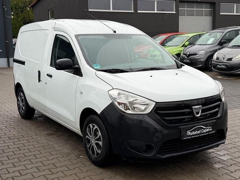 Gebraucht Dacia Dokker Express Basis 83 PS (61 kW) 2015 Weiß Van
