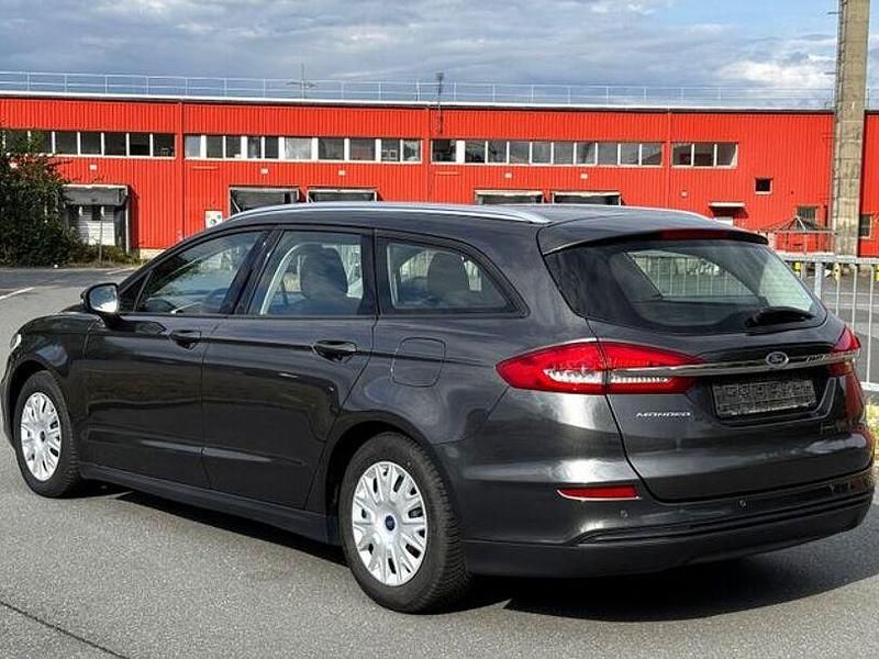 Gebraucht Ford Mondeo 150 PS (110 kW) 2019 Grau Limousine