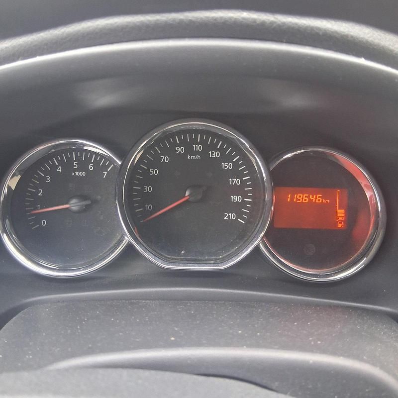 Gebraucht Dacia Sandero 90 PS (66 kW) 2013 Blau Kleinwagen