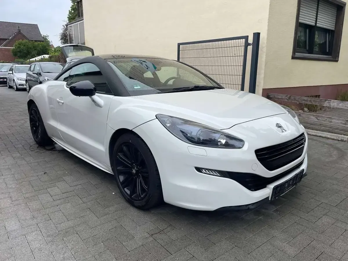 Gebraucht Peugeot RCZ 163 PS (119 kW) 2014 Lack weiss perlglänzend/ Coupé