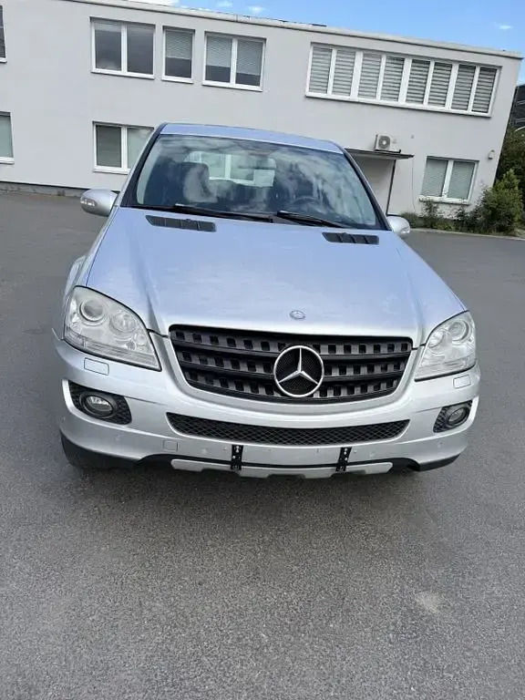 Gebraucht Mercedes ML280 190 PS (139 kW) 2008 Silber SUV