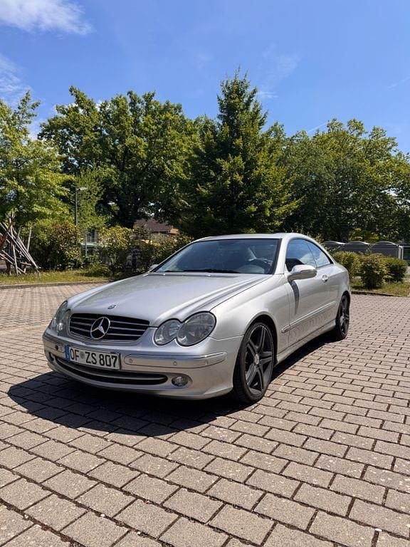 Silber Gebraucht 2005 Mercedes CLK270 Avantgarde Coupé | 3.500 € (Superpreis) - Bild 1/4