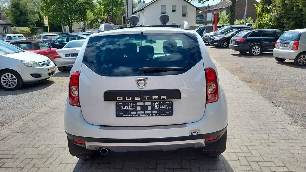 Gebraucht Dacia Duster 105 PS (77 kW) 2013 Weiß SUV