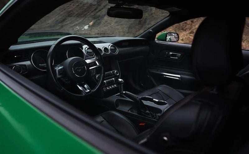 Gebraucht Ford Mustang GT 460 PS (338 kW) 2018 Grün Coupé