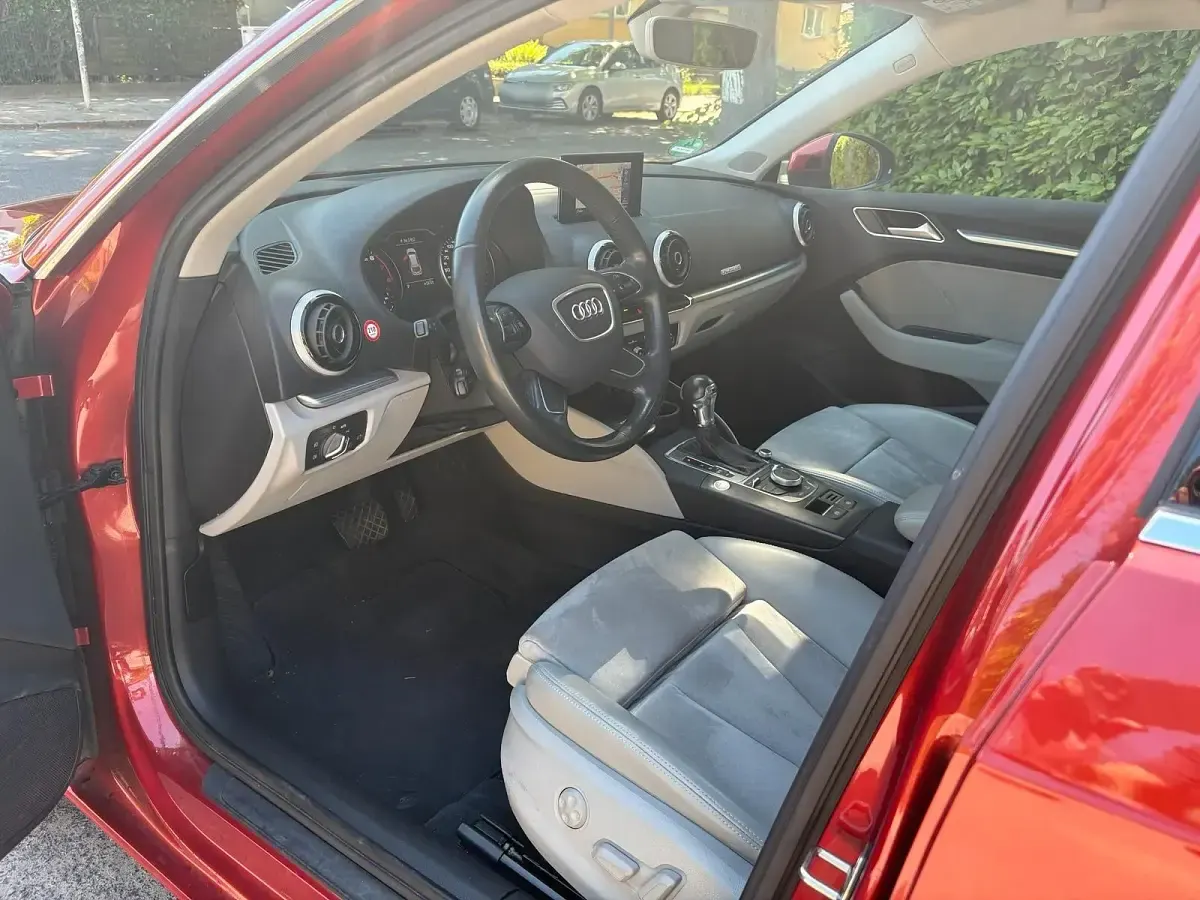 Gebraucht Audi A3 179 PS (131 kW) 2016 Rot Limousine