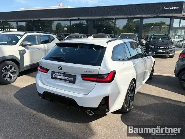 Gebraucht BMW 330 M Sport 245 PS (180 kW) 2025 Weiß Kombi