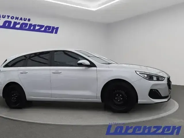 Gebraucht Hyundai i30 Advanced 101 PS (74 kW) 2020 Weiss Kombi
