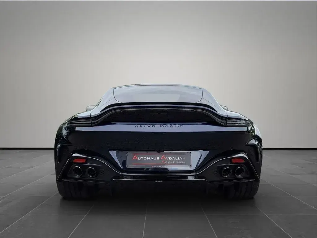Neu Aston Martin V8 Vantage 680 PS (500 kW) 2026 Blau Coupé