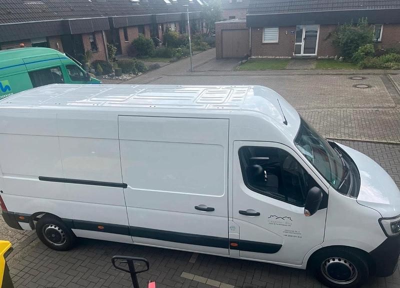 Second-hand Renault Master 131 CP (96 kW) 2022 Alb Monovolum