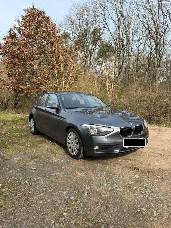 Gebraucht BMW 116 136 PS (100 kW) 2011 Grau Kleinwagen