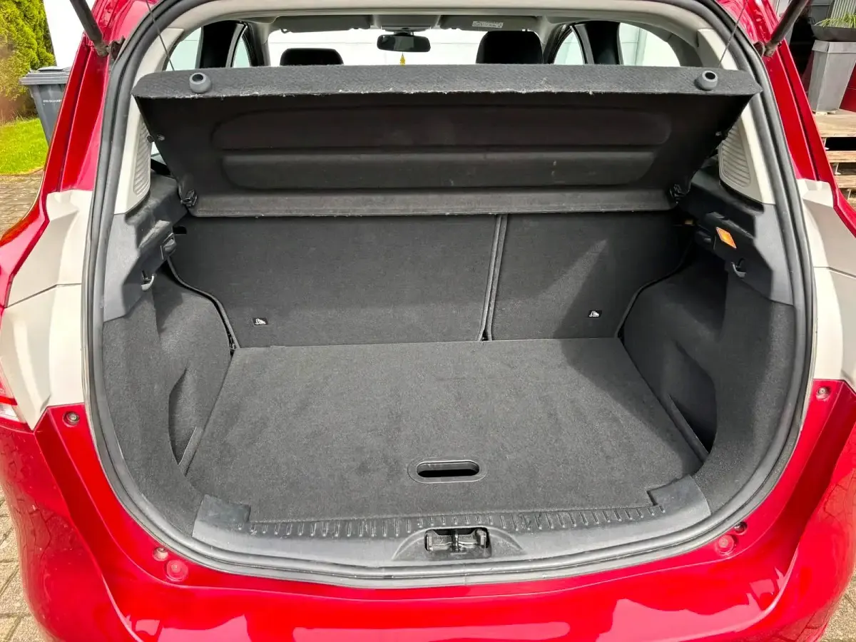 Gebraucht Ford B-MAX SYNC Edition 101 PS (74 kW) 2017 Andere farben Van / Kleinbus
