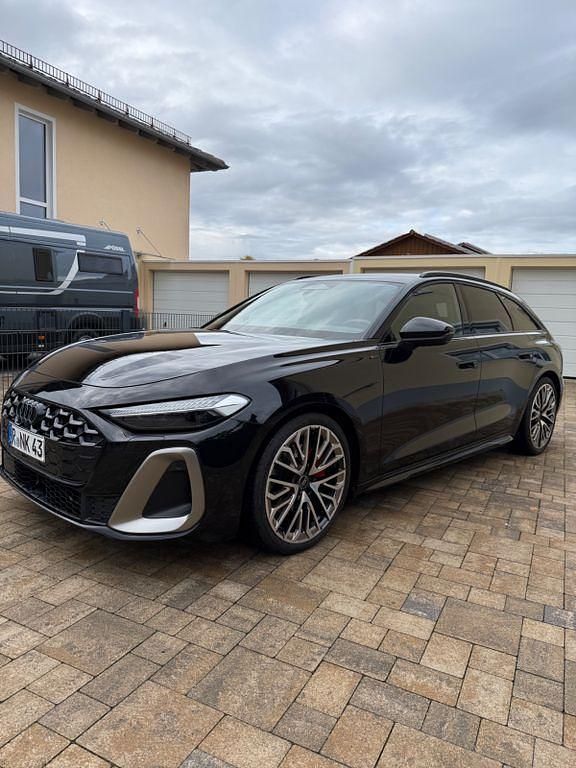 Gebraucht Audi A5 Edition .1 204 PS (150 kW) 2024 Schwarz Kombi