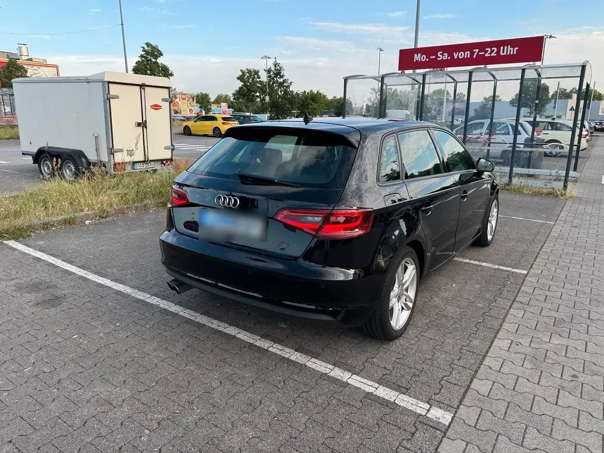 Gebraucht Audi A3 179 PS (131 kW) 2015 Schwarz Limousine