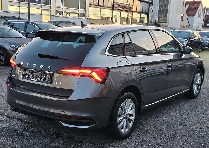Gebraucht Skoda Scala Selection 116 PS (85 kW) 2024 Grau Kleinwagen