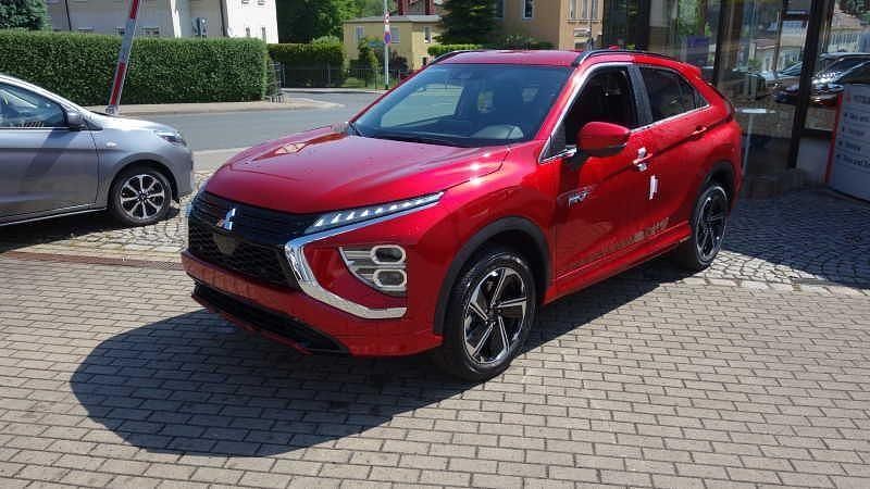 Rot Gebraucht 2022 Mitsubishi Eclipse Cross Plus SUV | 21.490 € (Guter Preis) - Bild 1/4